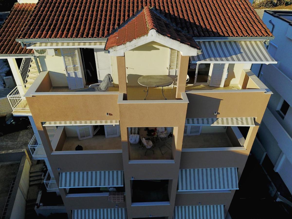 Apartments By The Sea Podgora, Makarska - 2615 ภายนอก รูปภาพ